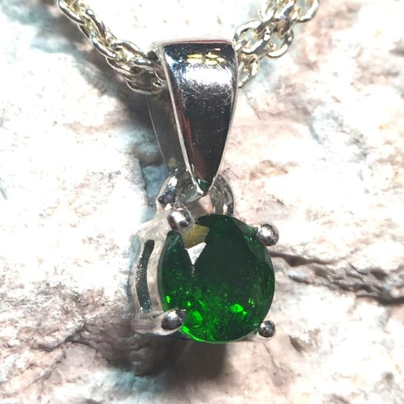 Genuine Chrome Diopside .925 Pendant Natural Gemstone Sterling Silver - Picture 4 of 16